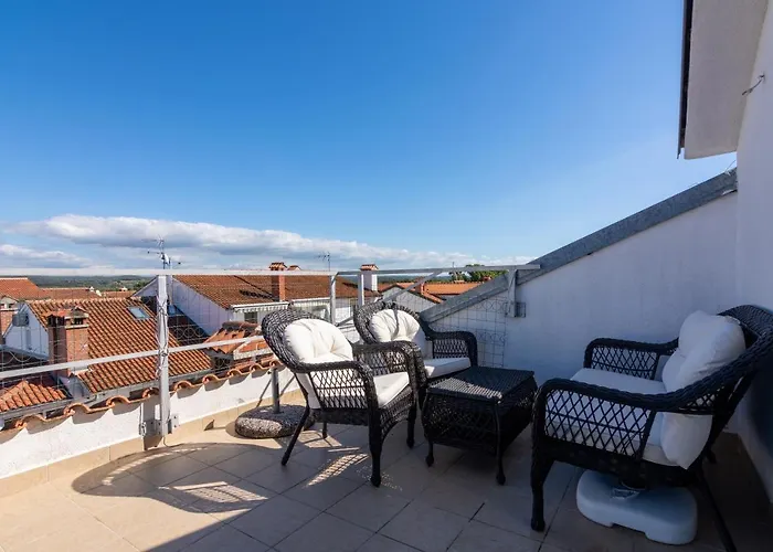 Apartment With Wifi - 9702 *
