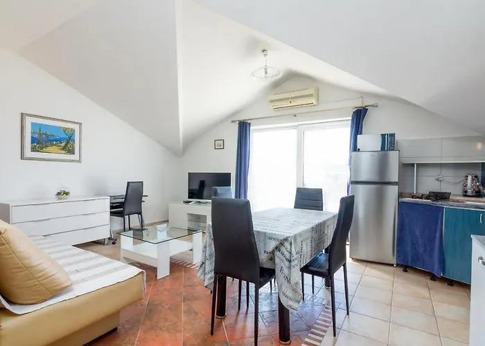With Wifi - 9702 Apartment Rovinj