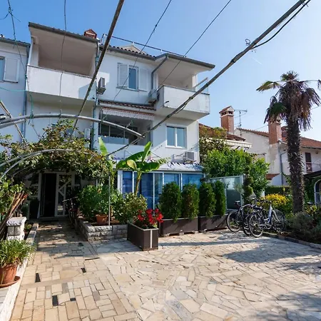 Apartment With Wifi - 9702