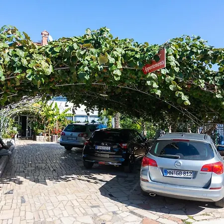 Apartment With Wifi - 9702 *