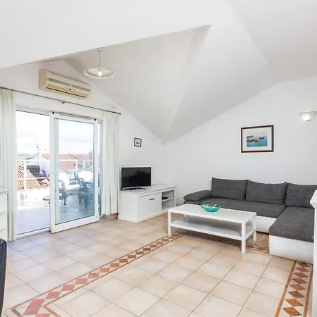 Apartment With Wifi - 9702